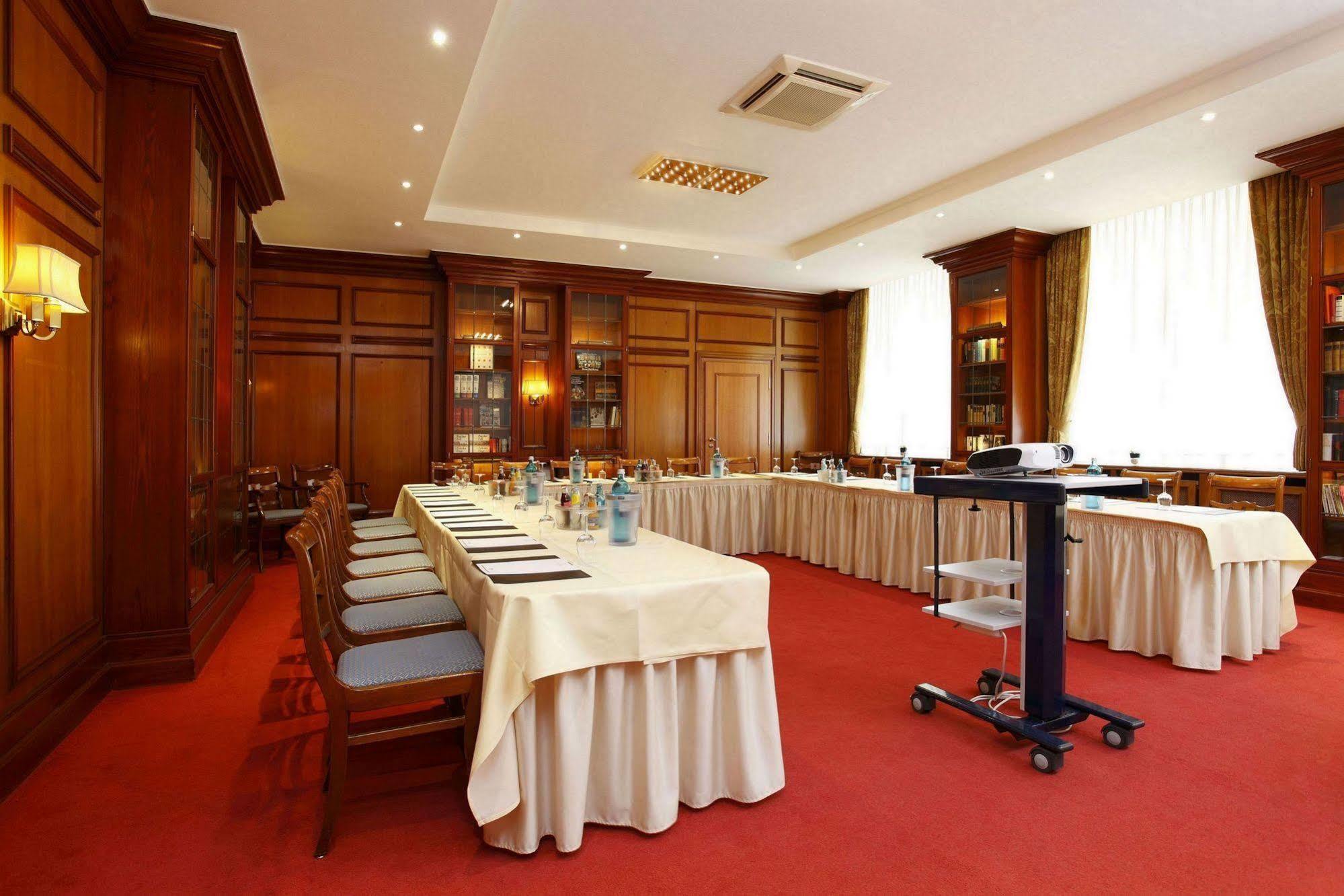 Schlosshotel Карлсруе Екстериор снимка