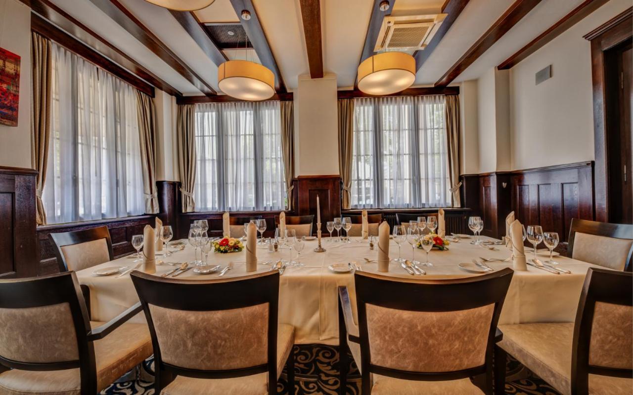 Schlosshotel Карлсруе Екстериор снимка