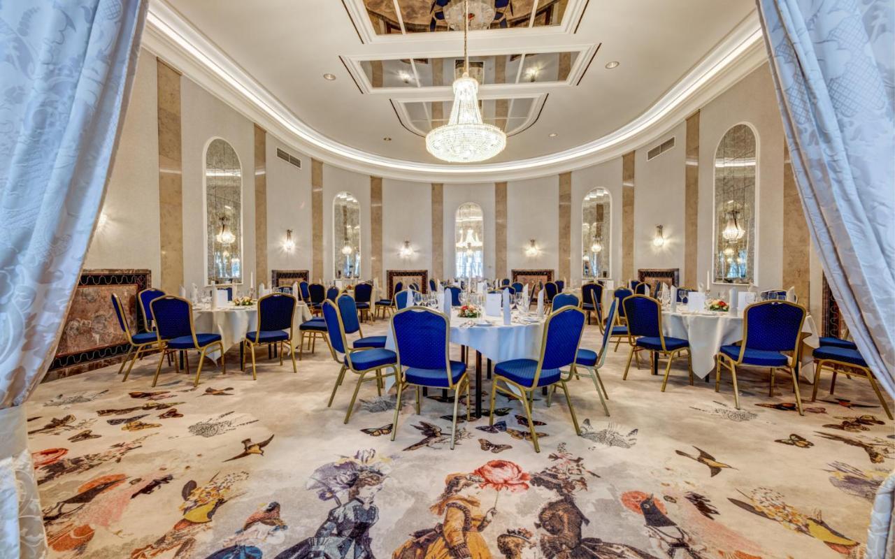 Schlosshotel Карлсруе Екстериор снимка